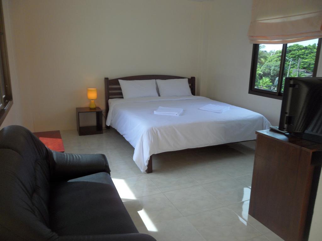 Appartement Pranee Mansion Airport à Ban Bo Han Chambre photo